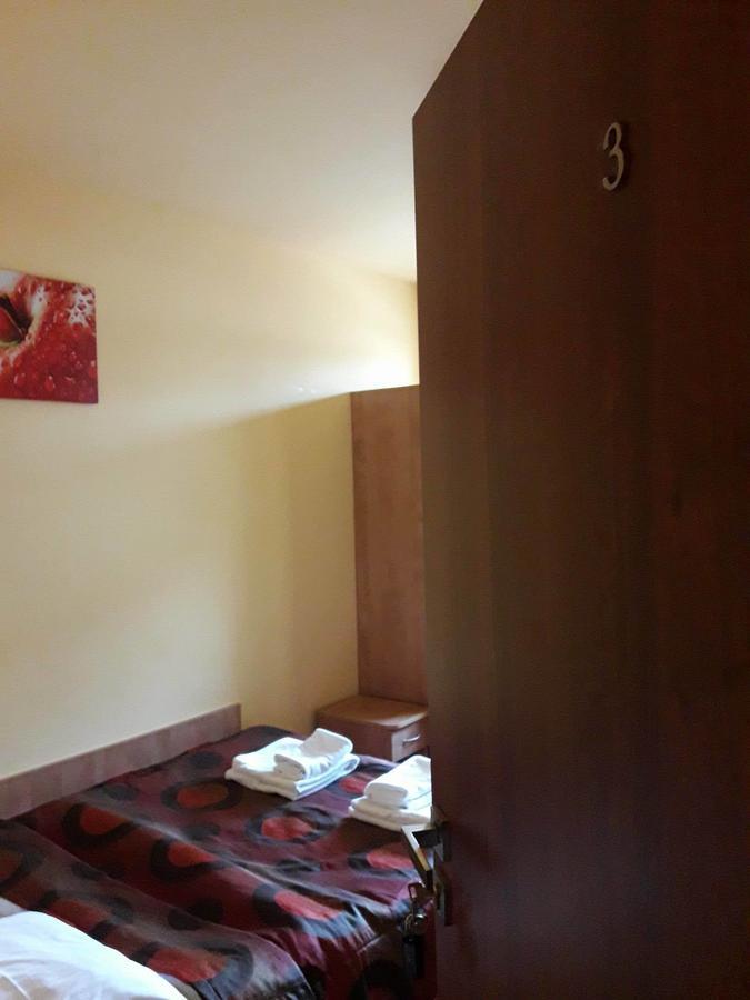 Hotel Paola Kutno Esterno foto